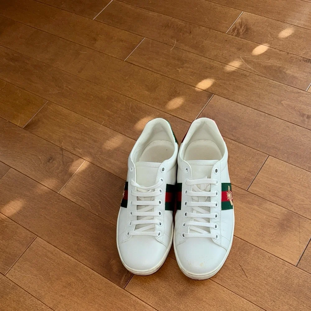 ❤️❤️Gucci Ace sneakers- size 7. Offers welcomed!!!!!❤️❤️ - Picture 12 of 14
